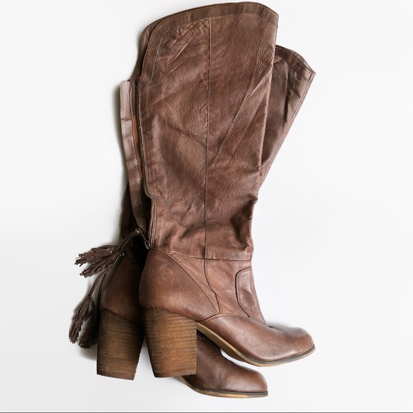 Steve Madden Shoes - Steve Madden Leather Turnerr Boots EUC